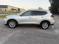 2017 NISSAN ROGUE – Image 3