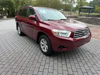 2010 TOYOTA HIGHLANDER β Image 2