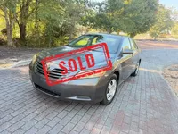 2009 TOYOTA CAMRY LE – Image 1
