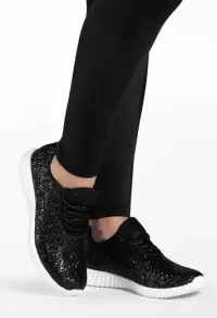 Hip-Hop Sneakers (Level 1) – Image 1