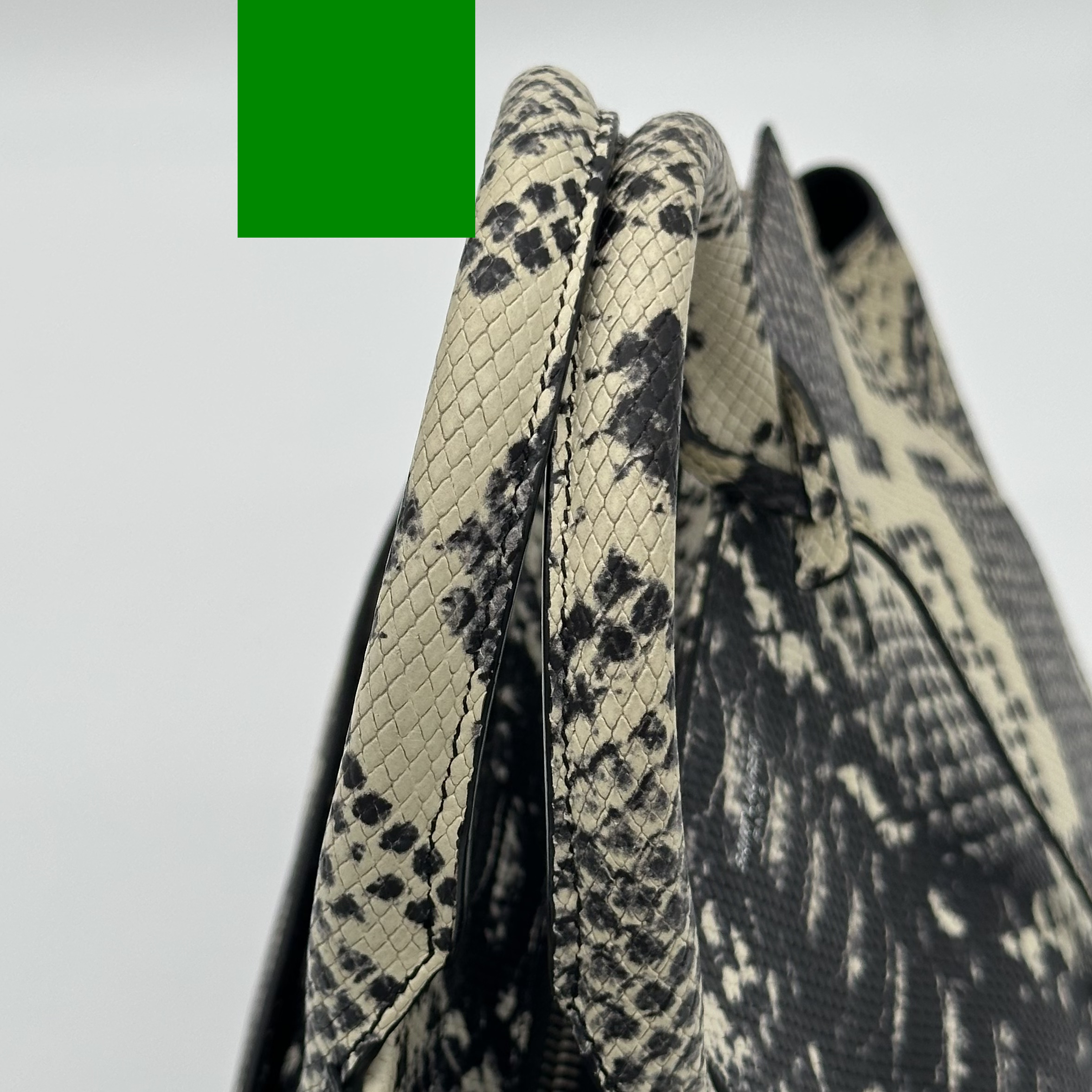 Saint Laurent Cabas – Image 16