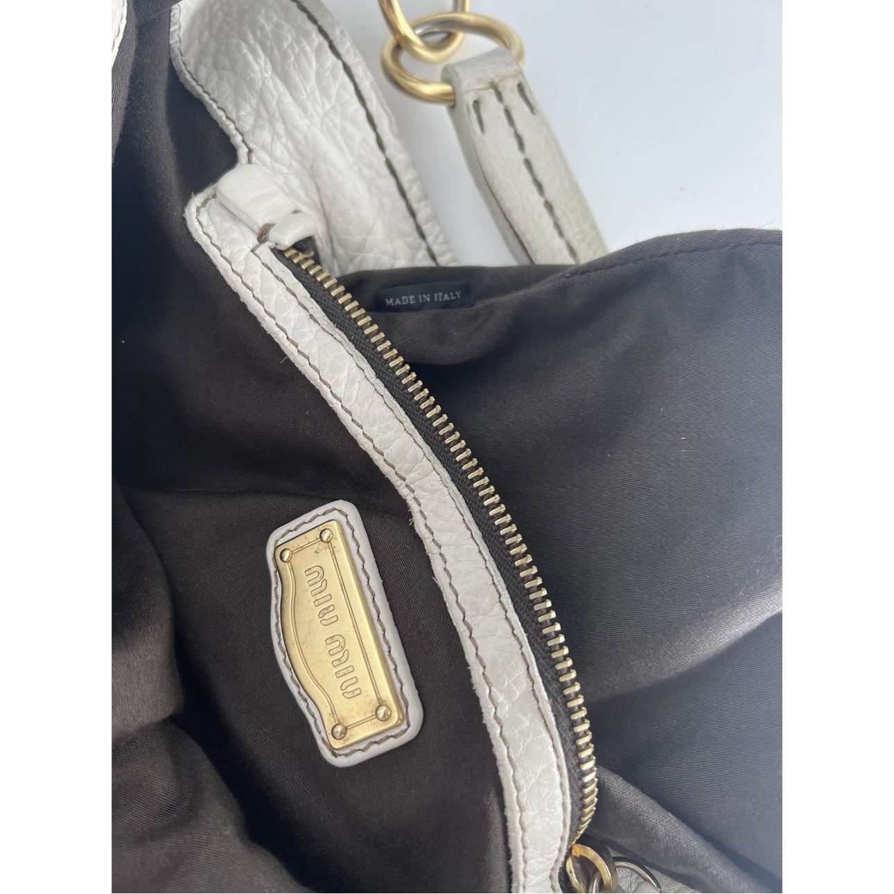 Borsa Miu Miu Vitello Lux Hobo in pelle – Image 10