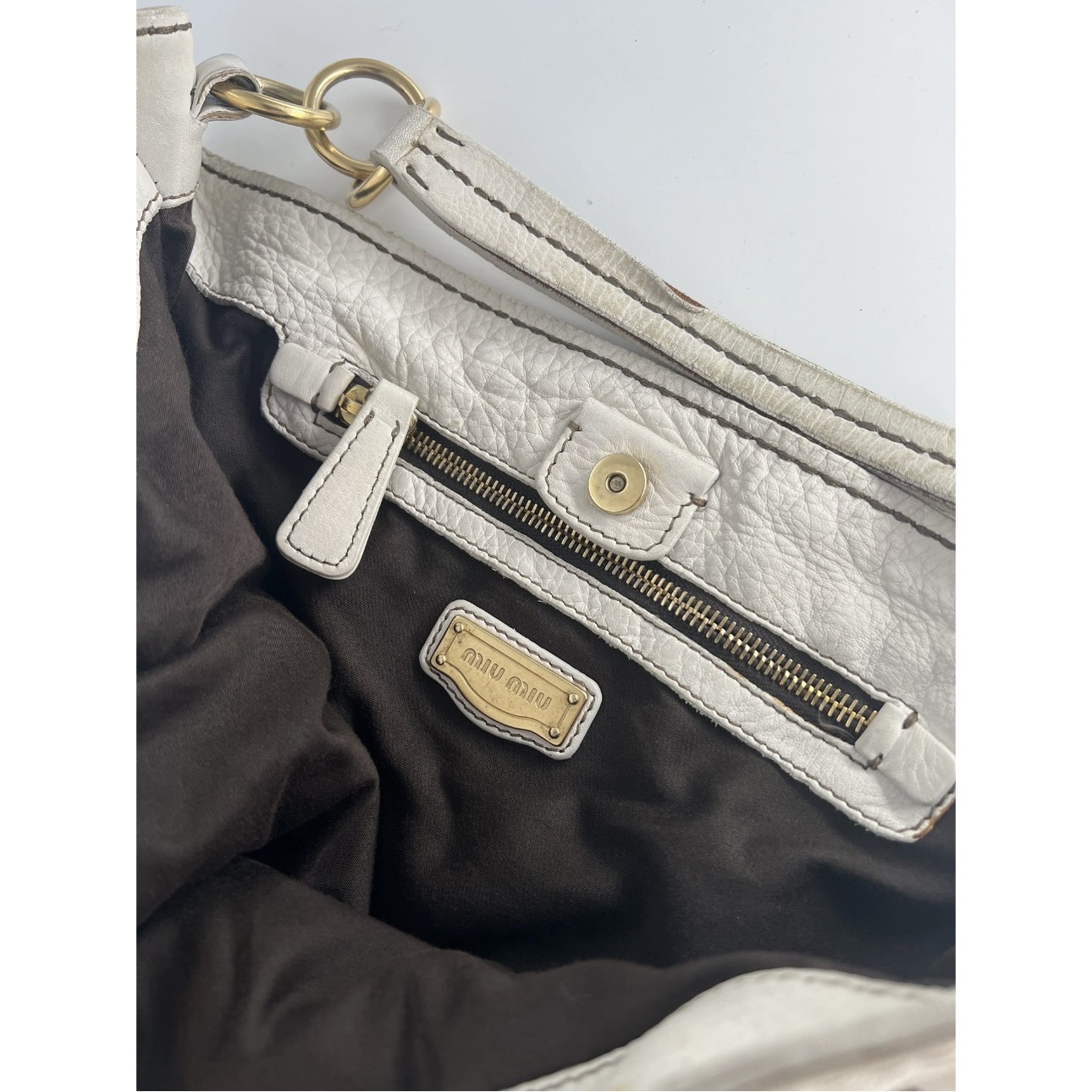 Borsa Miu Miu Vitello Lux Hobo in pelle – Image 6