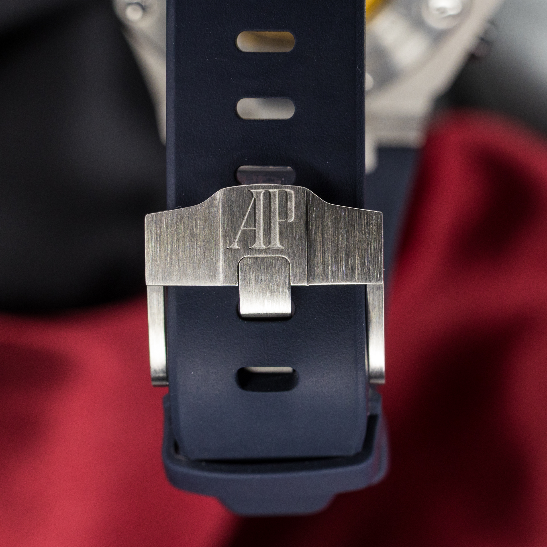 2019 AUDEMARS PIGUET ROYAL OAK OFFSHORE CHRONOGRAPH “BATMAN” – Image 4