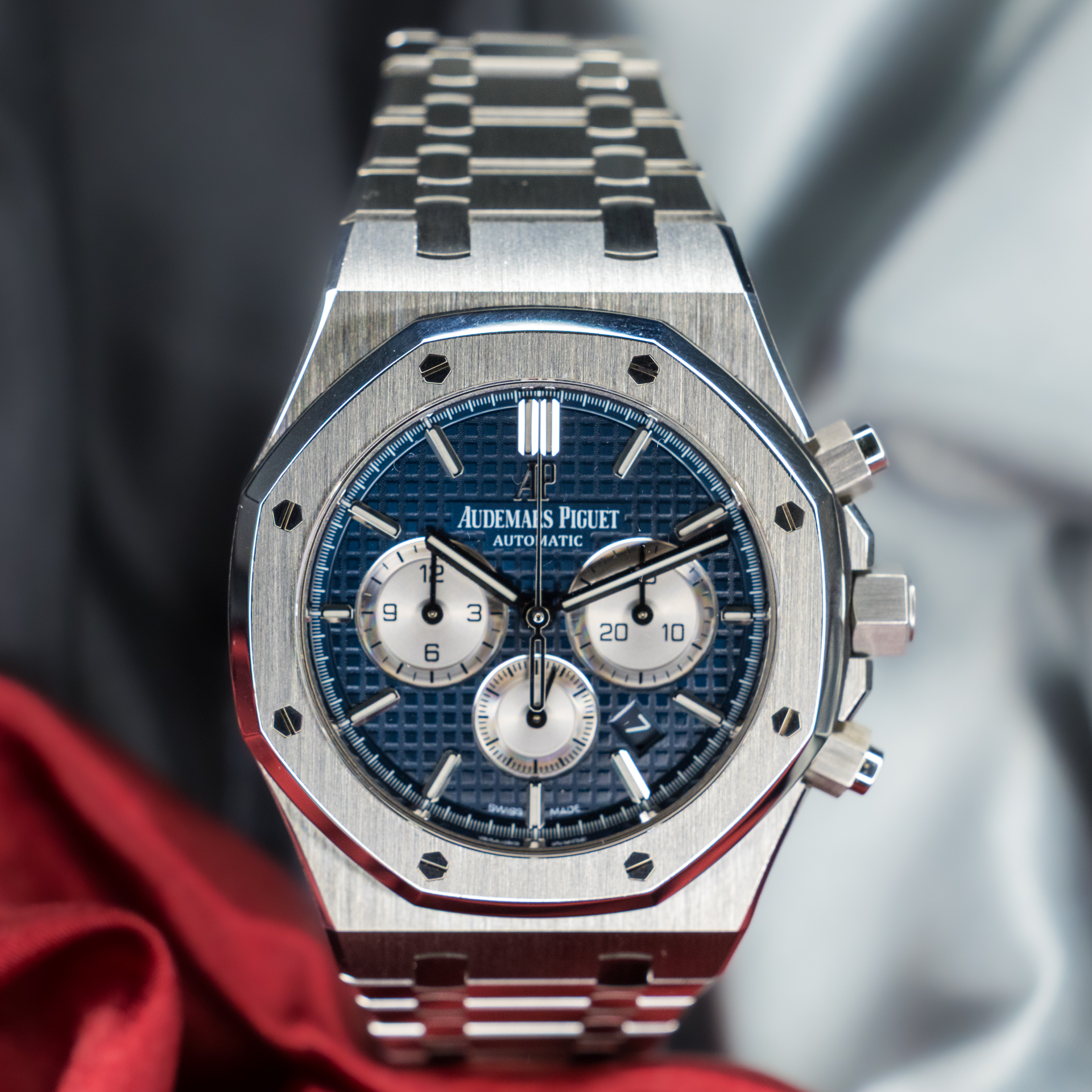 AUDEMARS PIGUET ROYAL OAK CHRONOGRAPH - 26331ST BLUE DIAL – Image 1