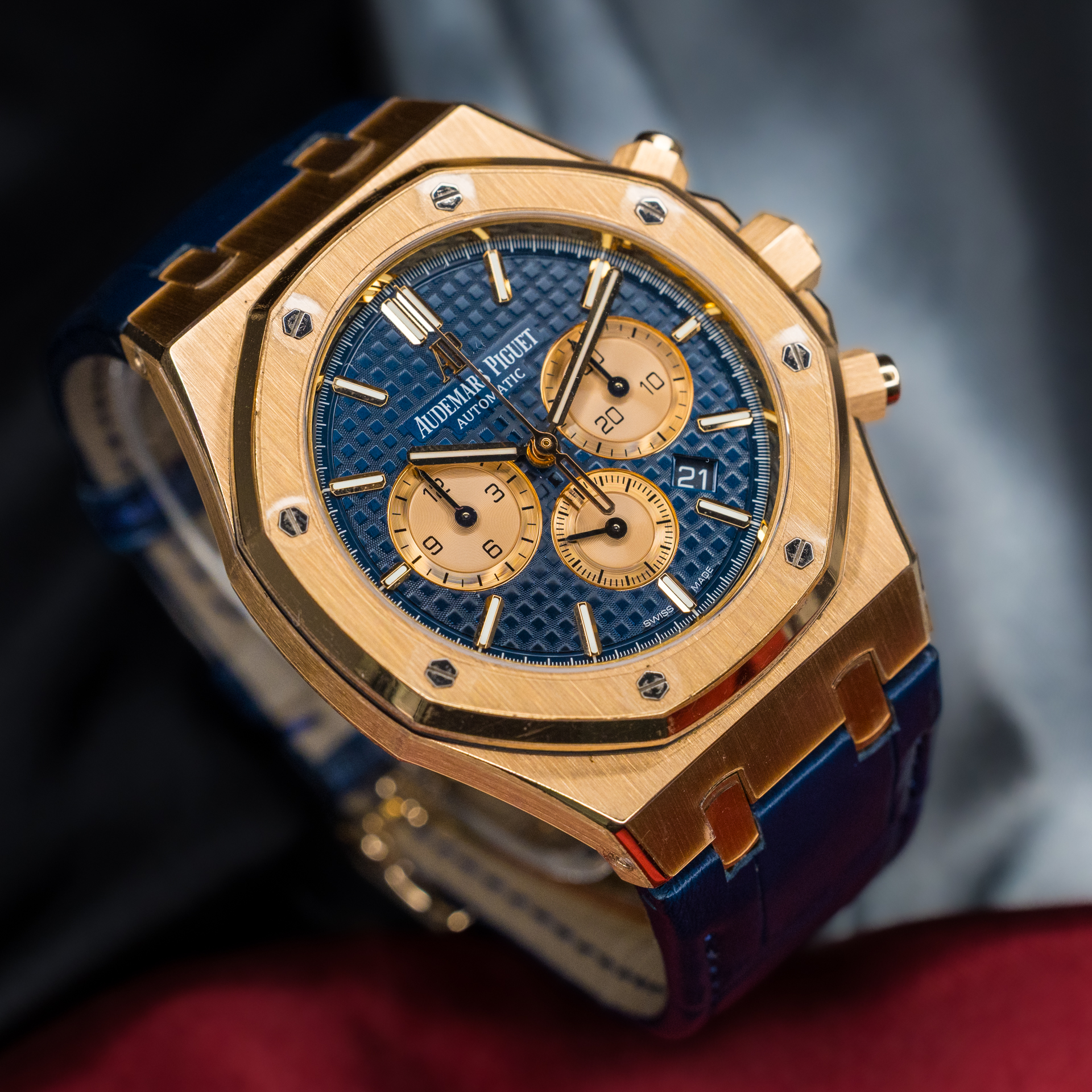 AUDEMARS PIGUET ROYAL OAK CHRONOGRAPH 26331OR BLUE DIAL – Image 3
