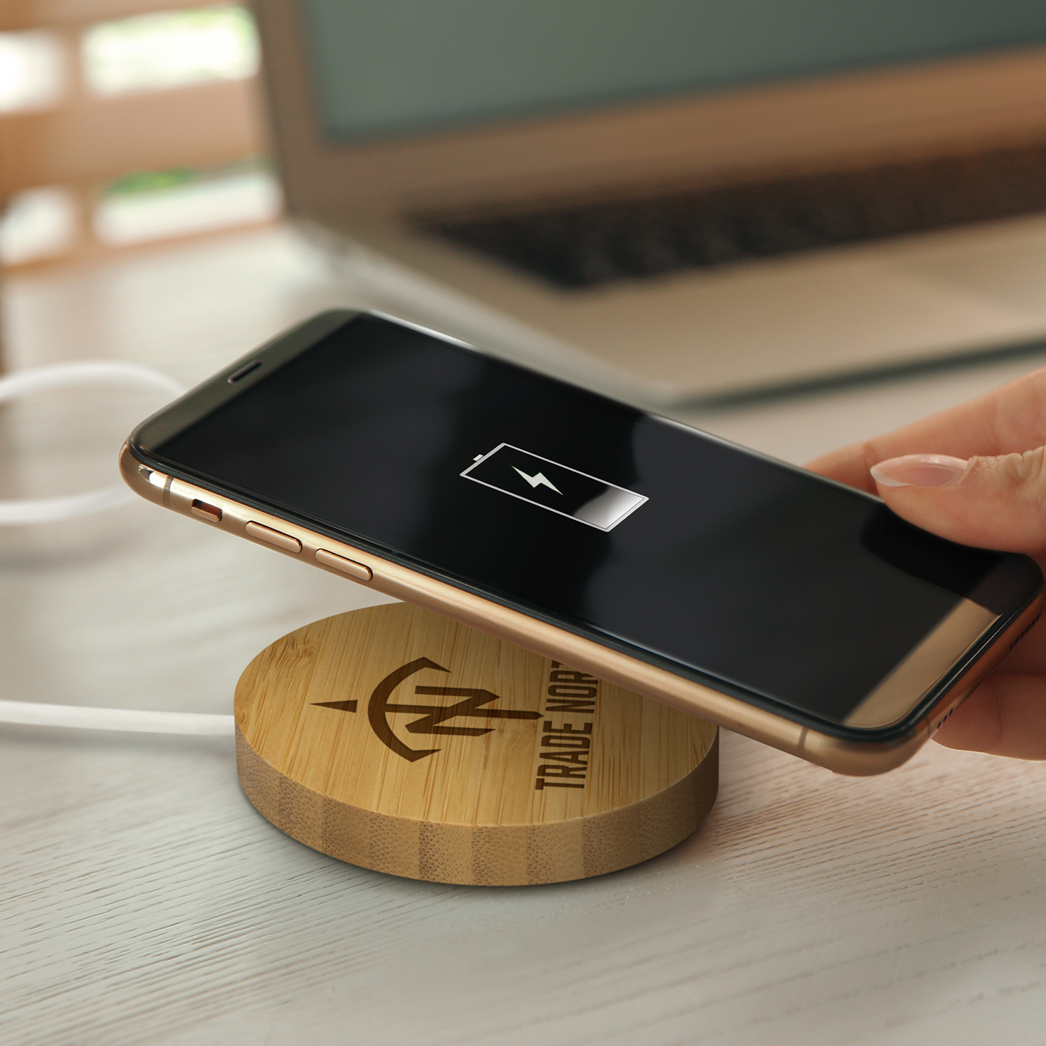 Magnetic Wireless Fast Charger – Image 4