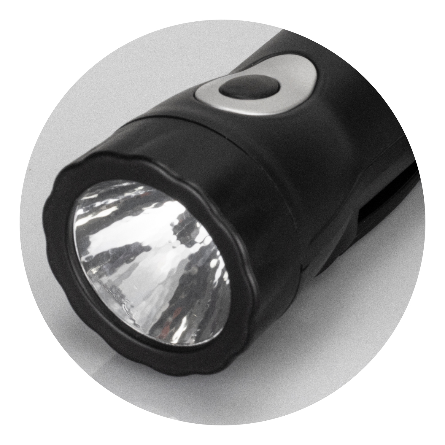 Dynamo Rechargeable Torch – Image 4