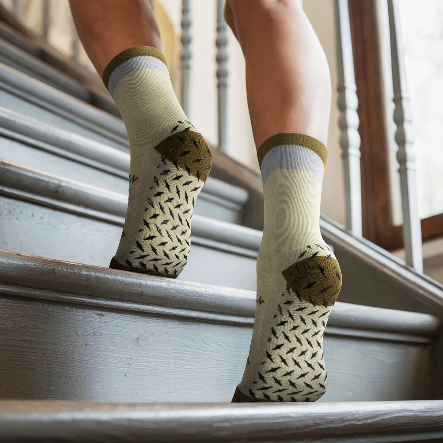 Nero Crew Grip Socks – Image 3