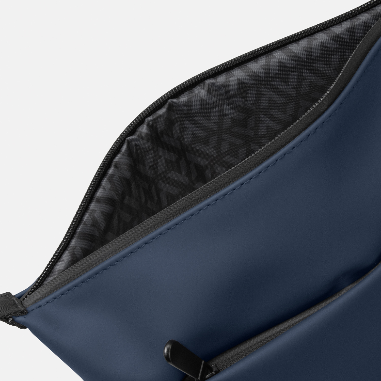 ARCHER Soft-Touch Toiletry Bag – Image 7