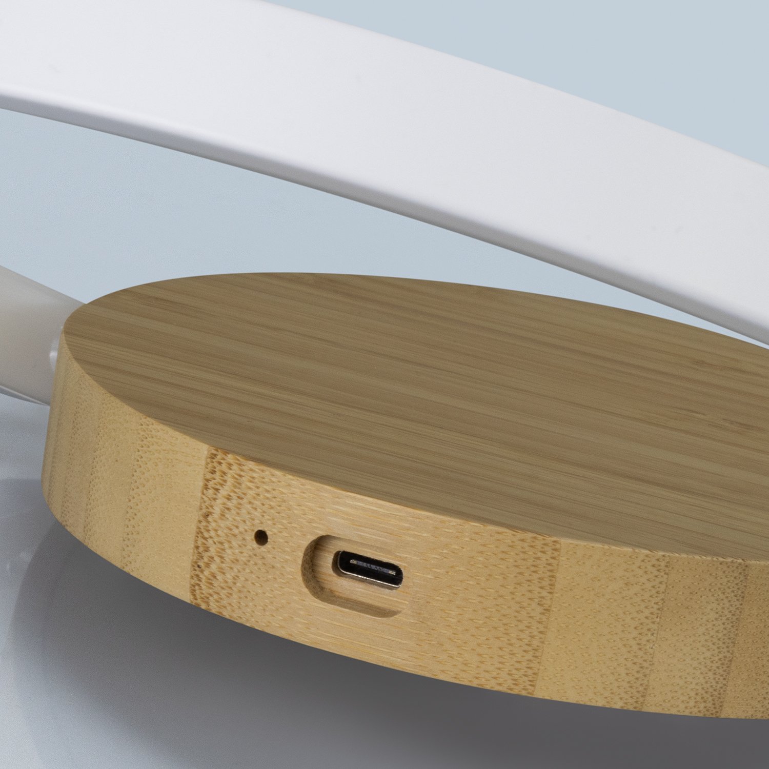 Twilight Wireless Charging Night Light – Image 4