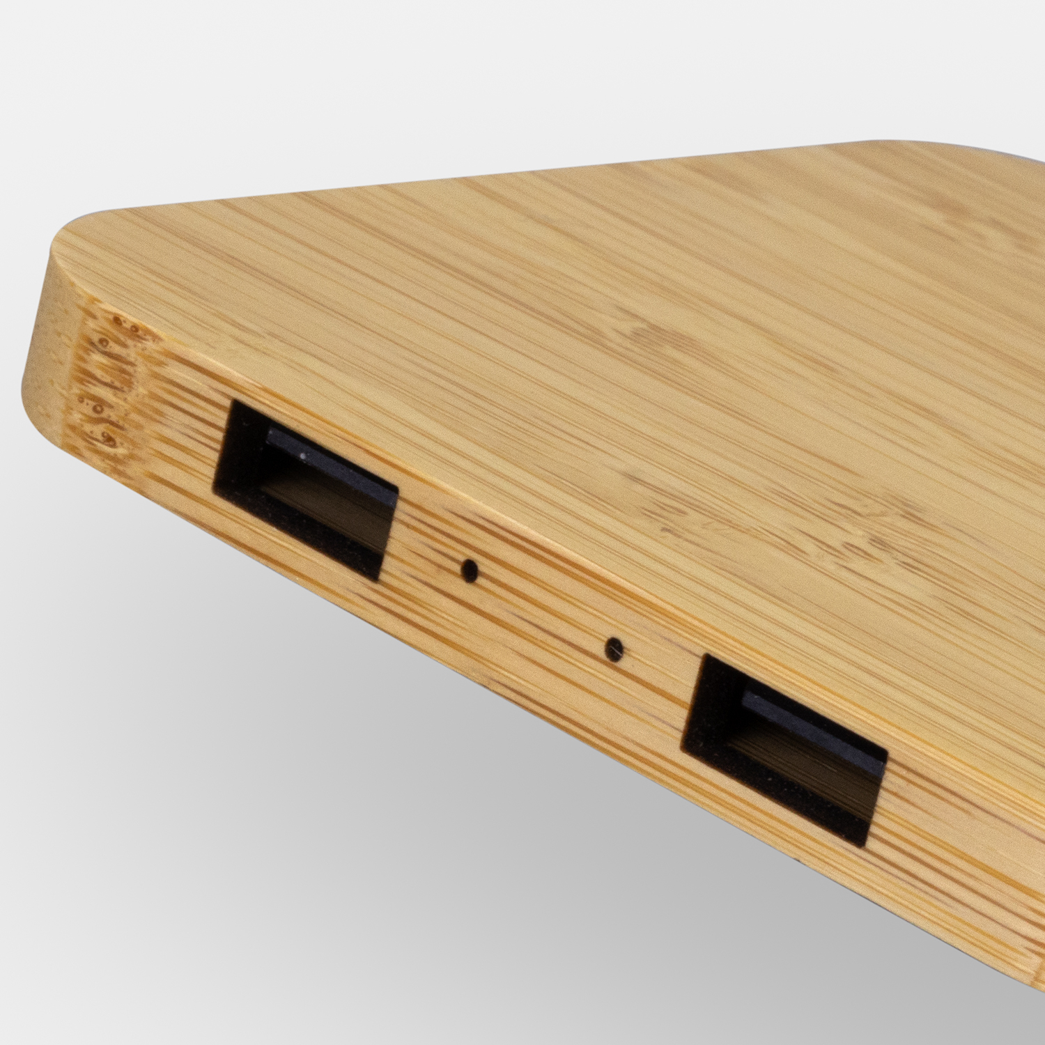 NATURA Bamboo Wireless Fast Charging Hub – Image 5