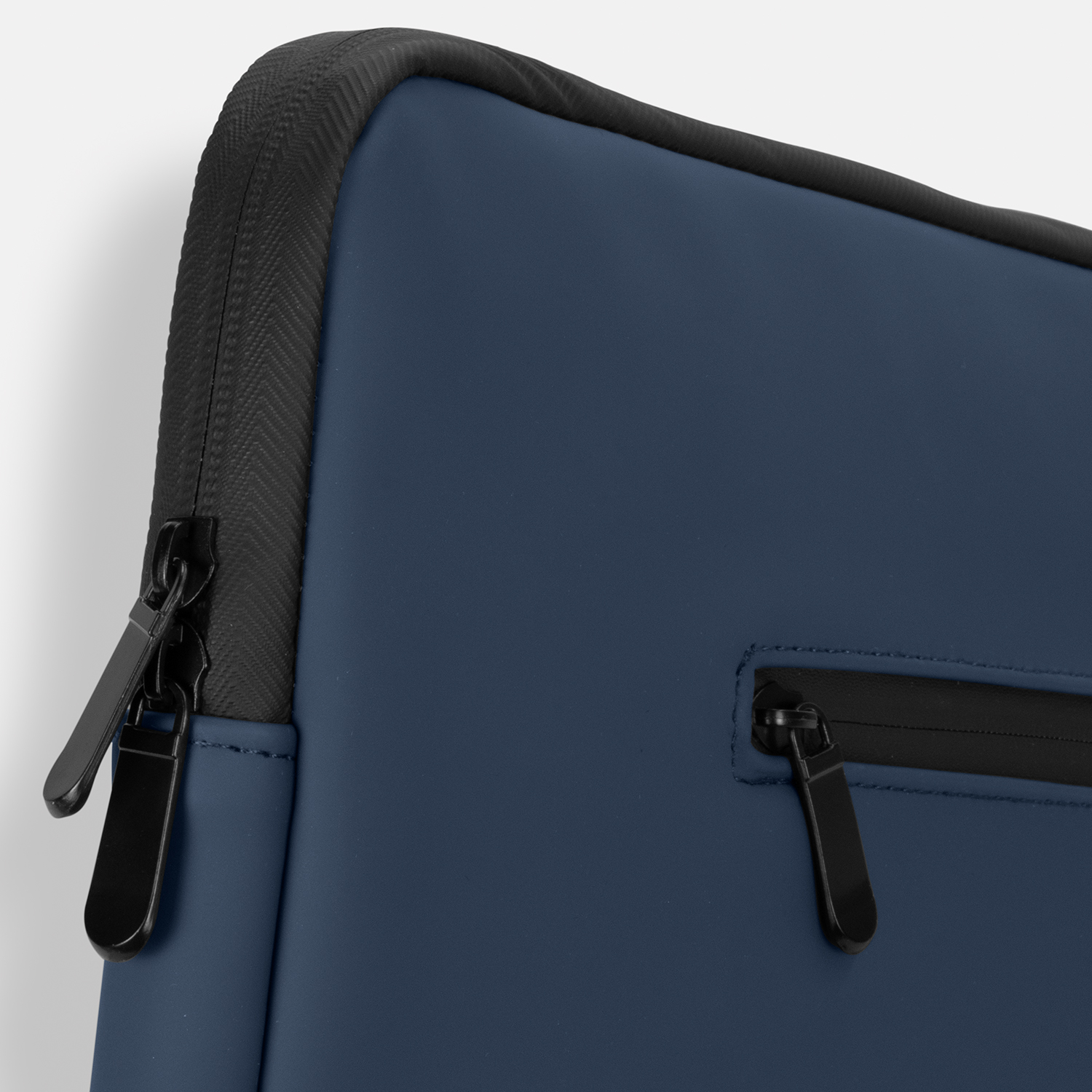 ARCHER Soft-Touch Laptop Sleeve – Image 8