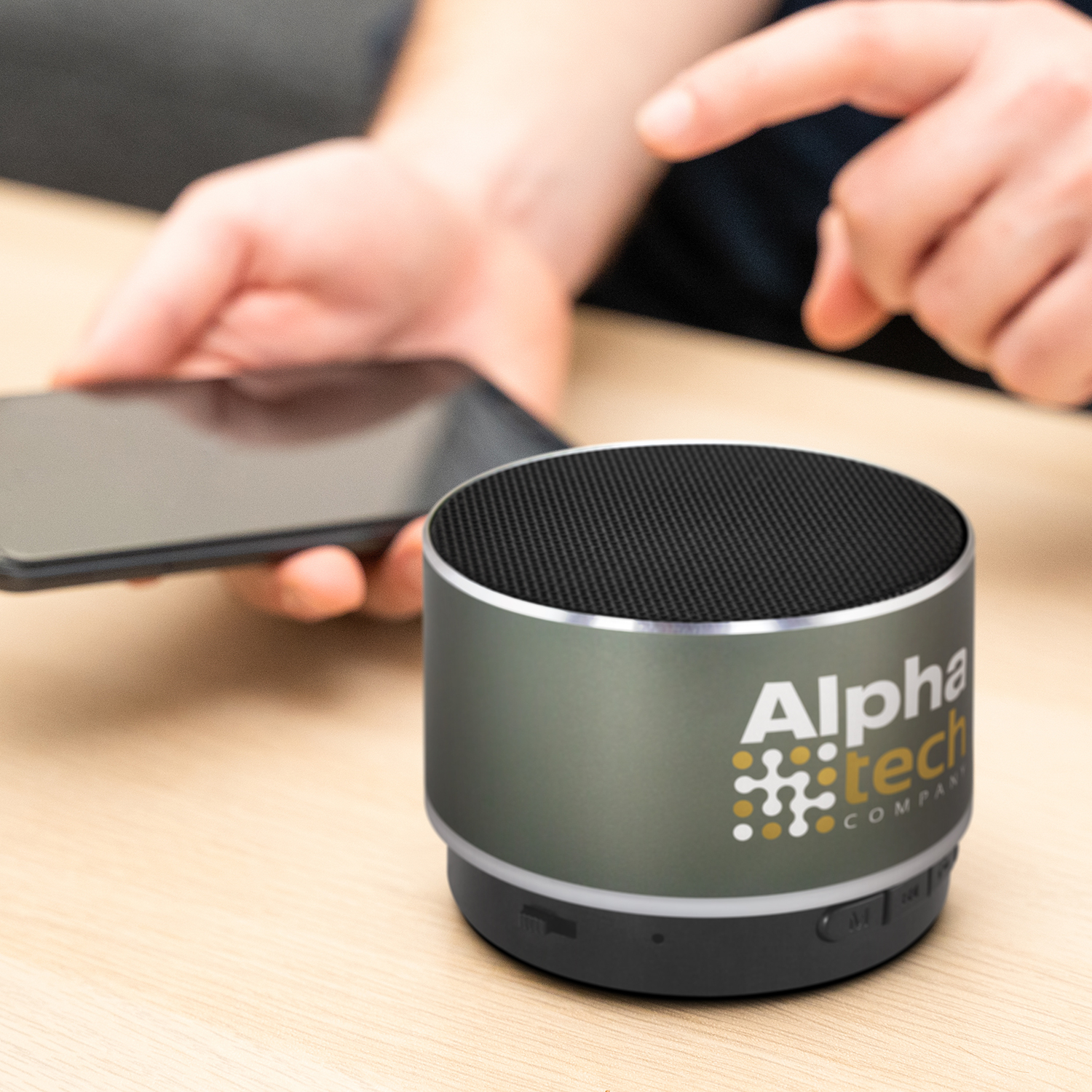 Oracle Bluetooth Speaker – Image 4