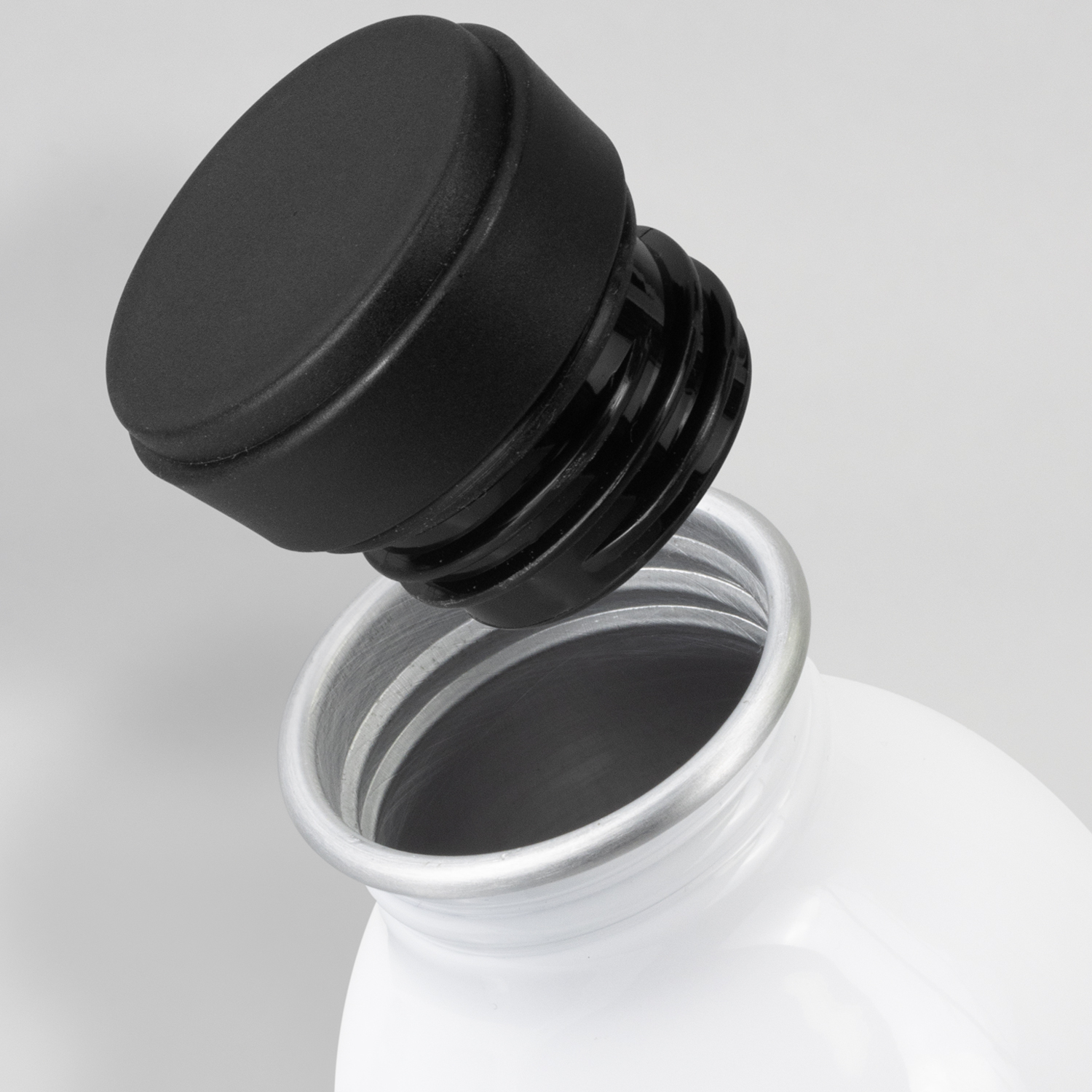 Adora Recycled Aluminium Bottle – Image 6