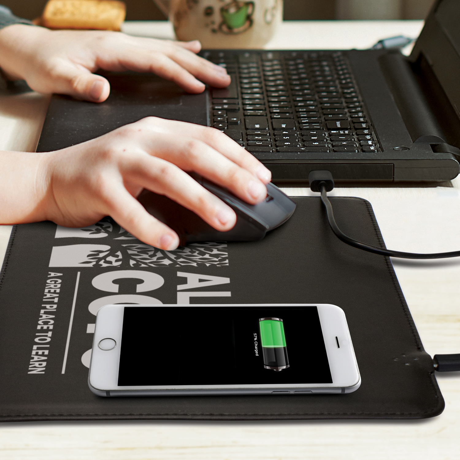 Davros Wireless Charging Mouse Mat – Image 3