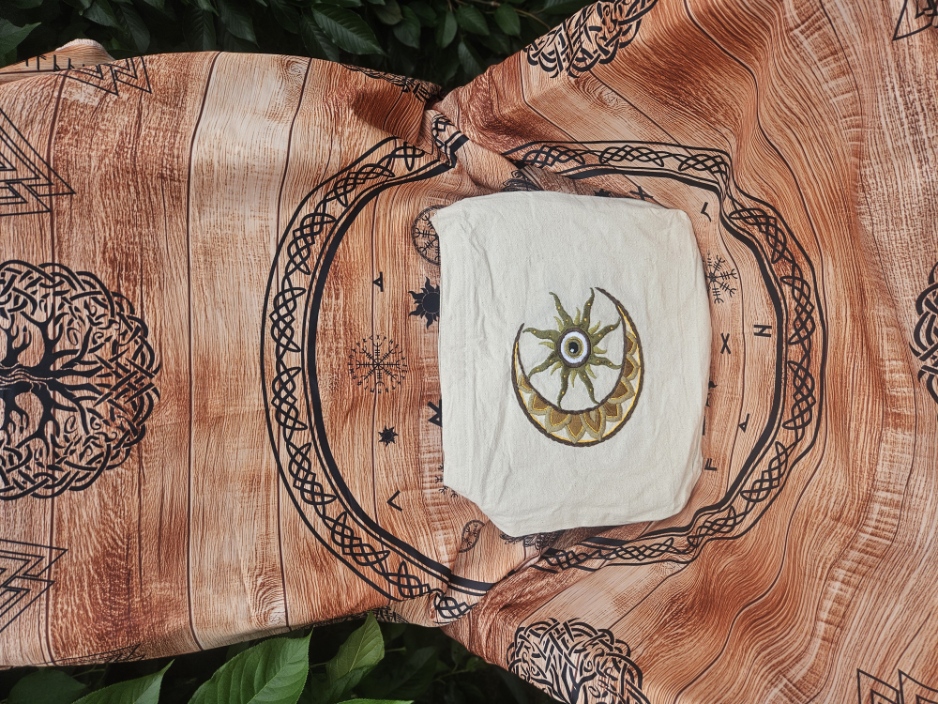 Green Evil Eye and Moon Messenger – Image 1