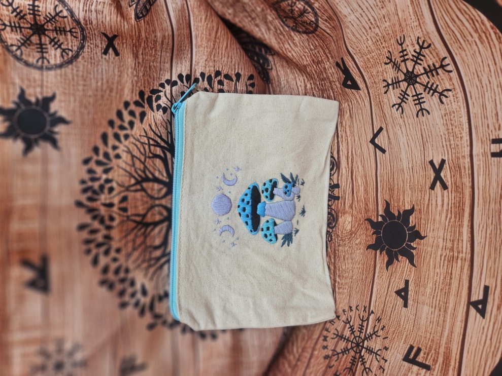 Blue Mushroom zip pouch – Image 1