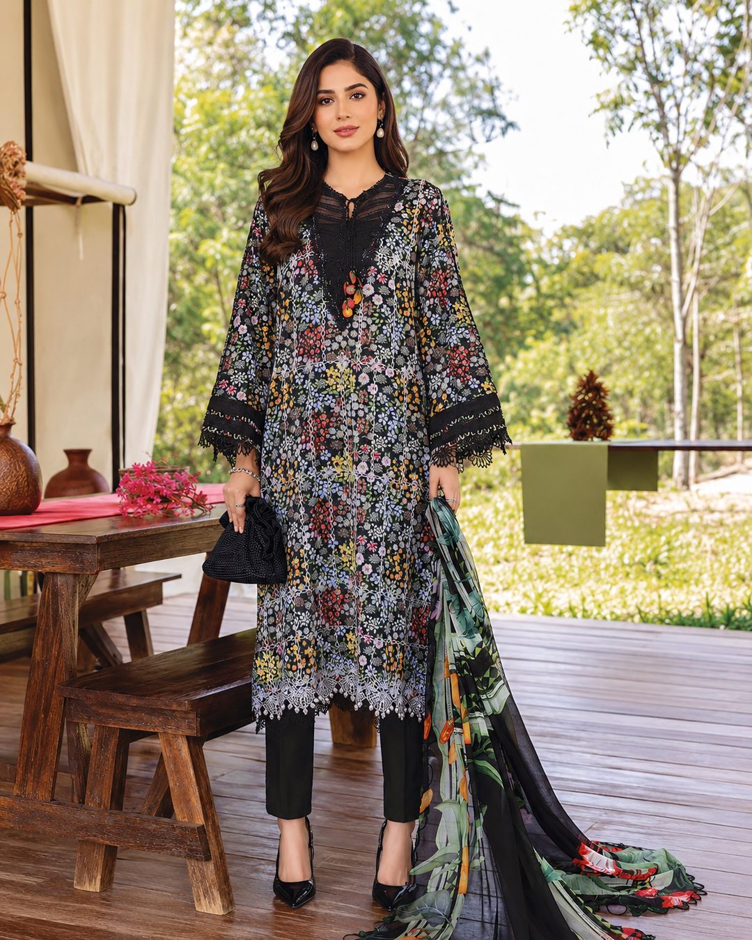 Black Bloom 3 Piece Suit – Image 3