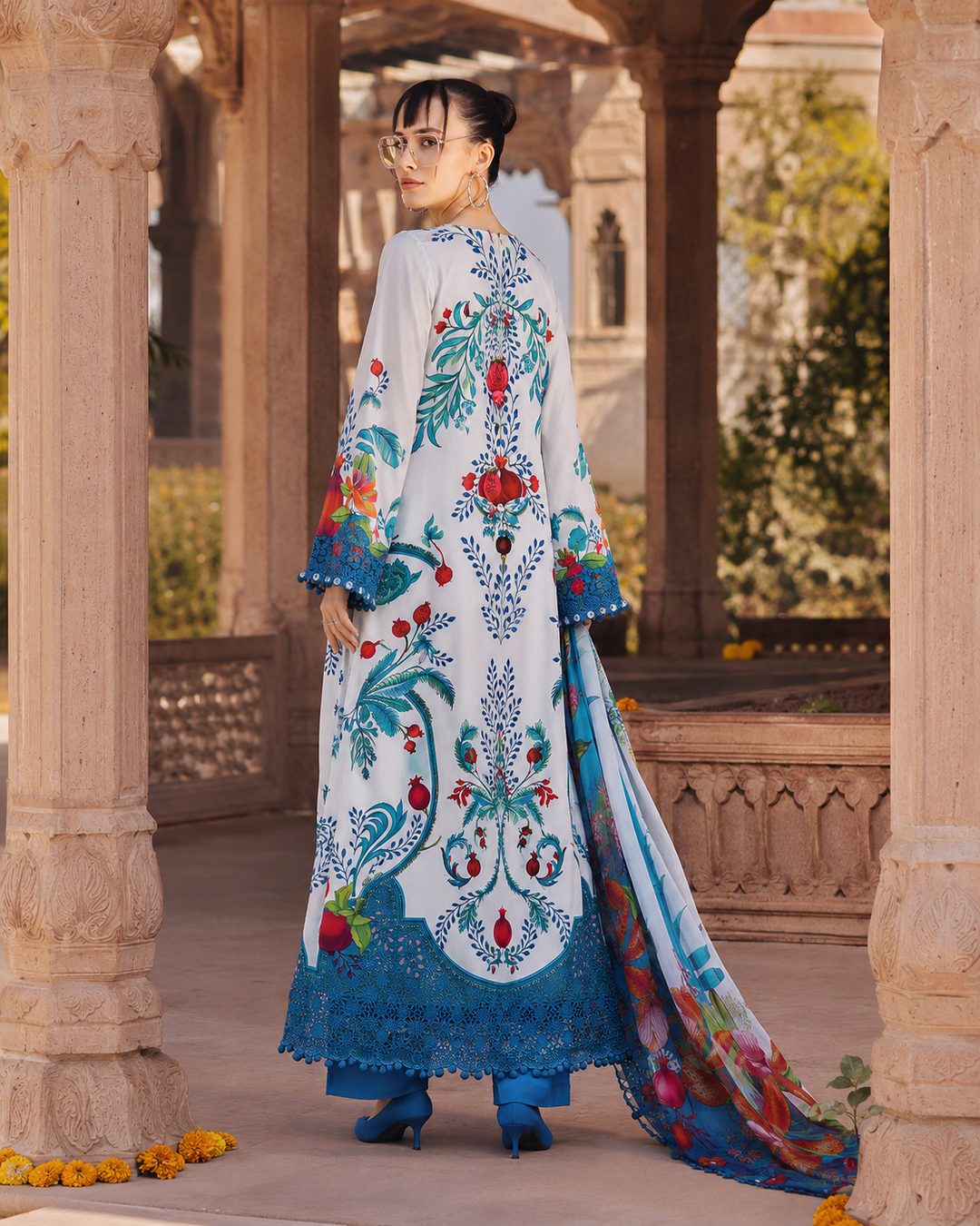Royal Blue Bloom 3 Piece Suit – Image 3