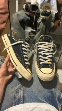 Gem Converse  – Image 1