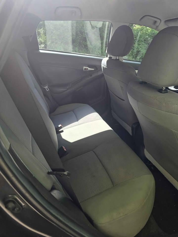 2009 Toyota Matrix | 237K KM – Image 6