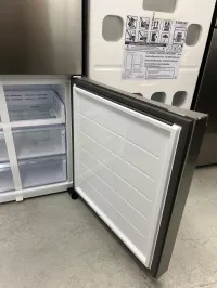Samsung RB16DG6000SL 16 Cu. Ft. Bottom Freezer Refrigerator – Stainless Look – Image 4