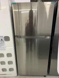 Samsung RT18DG6300SR 18 Cu. Ft. Top Freezer Refrigerator – Stainless Steel – Image 1