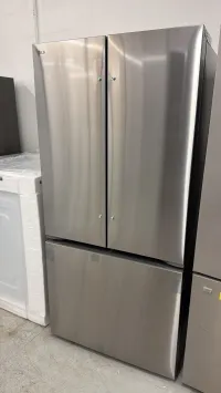 LG LF25H6200S/05 25 Cu. Ft. French Door Refrigerator – Stainless Steel – Image 2