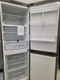 Samsung RB10FSR4ESR 10 Cu. Ft. Bottom Freezer Refrigerator – Stainless Steel – Image 3