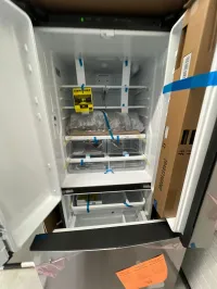 GE GNE25JYKJFFS 24.7 Cu.Ft French Door Fridge – Ice Maker, Internal Water Dispenser, Stainless Steel – Image 2