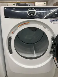 Electrolux ELFE762CBW0/ELFW7626BW2 Front Load Washer Dryer Set 4.5/8.0 Cu Ft – Steam  – Image 4