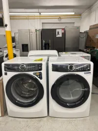 Electrolux ELFE762CBW0/ELFW7626BW2 Front Load Washer Dryer Set 4.5/8.0 Cu Ft – Steam  – Image 1