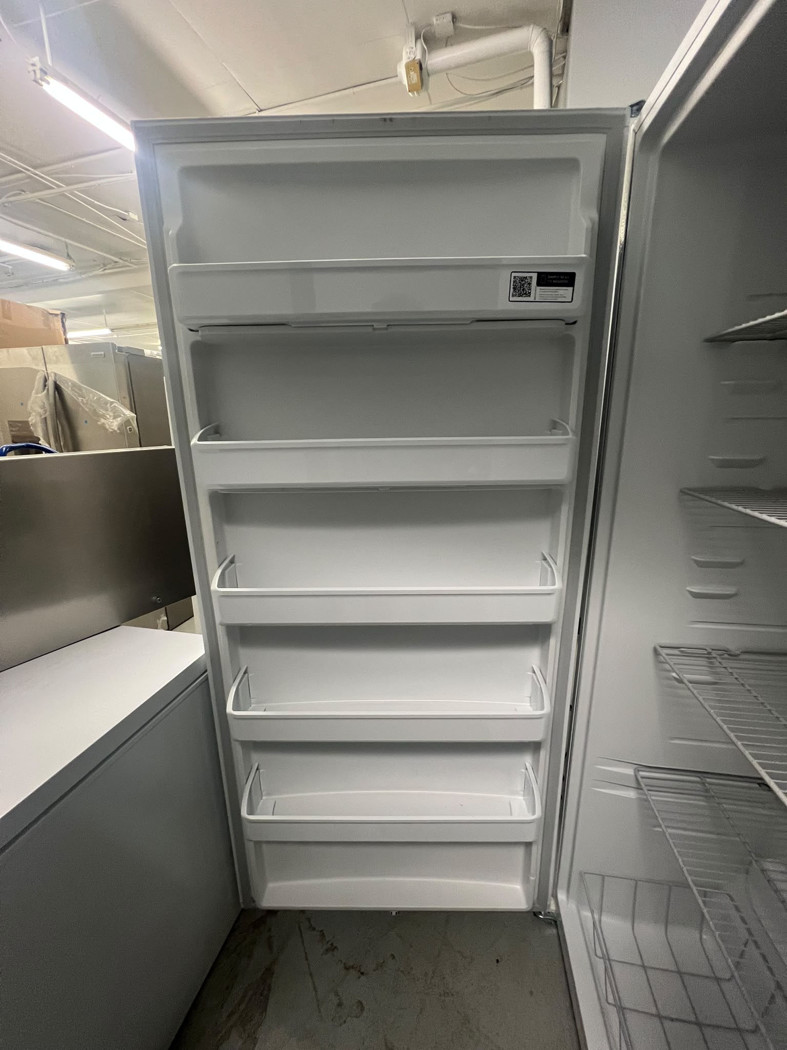 Frigidaire FFUE2022AWW 20 Cu. Ft. Garage Ready Upright Freezer | Frost-Free | White – Image 3