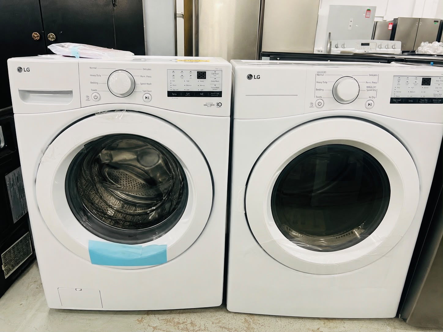 LG WM3400CW Front Load Washer & DLE3400W Electric Dryer Set | 5.2 Cu. Ft. Washer & 7.4 Cu. Ft. Dryer | White – Image 1