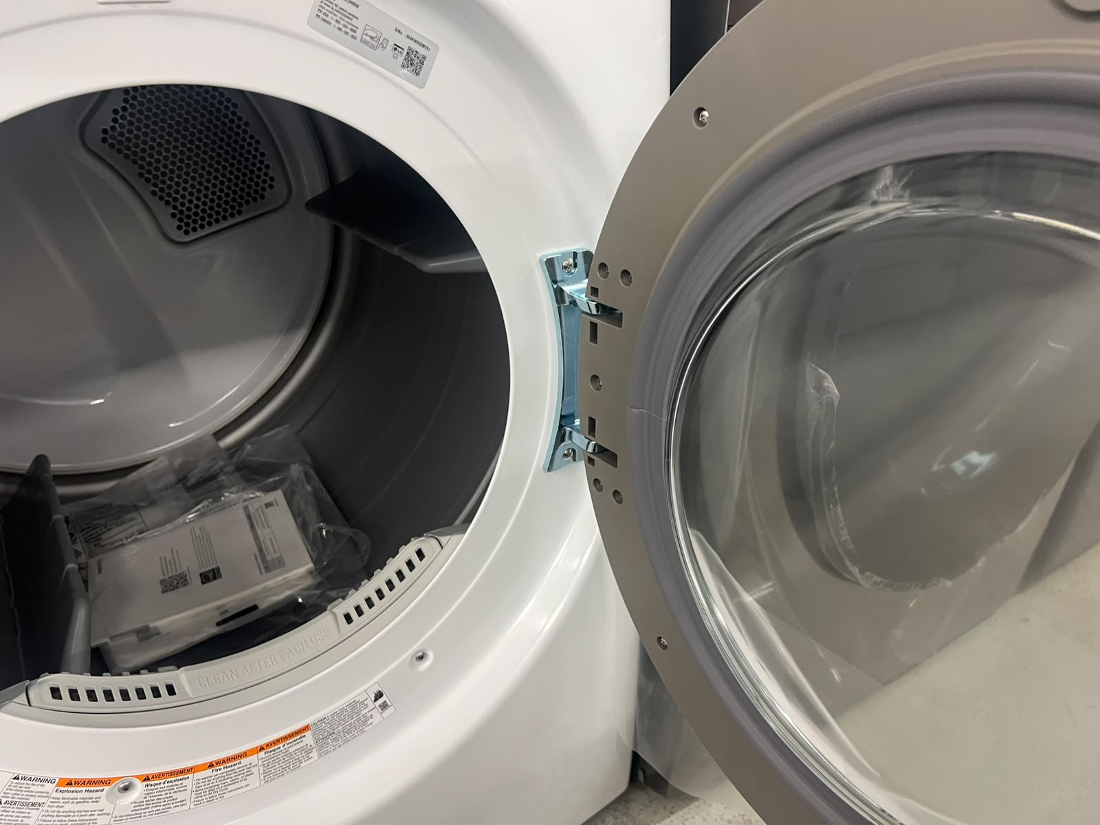 LG WM3400CW Front Load Washer & DLE3400W Electric Dryer Set | 5.2 Cu. Ft. Washer & 7.4 Cu. Ft. Dryer | White – Image 6