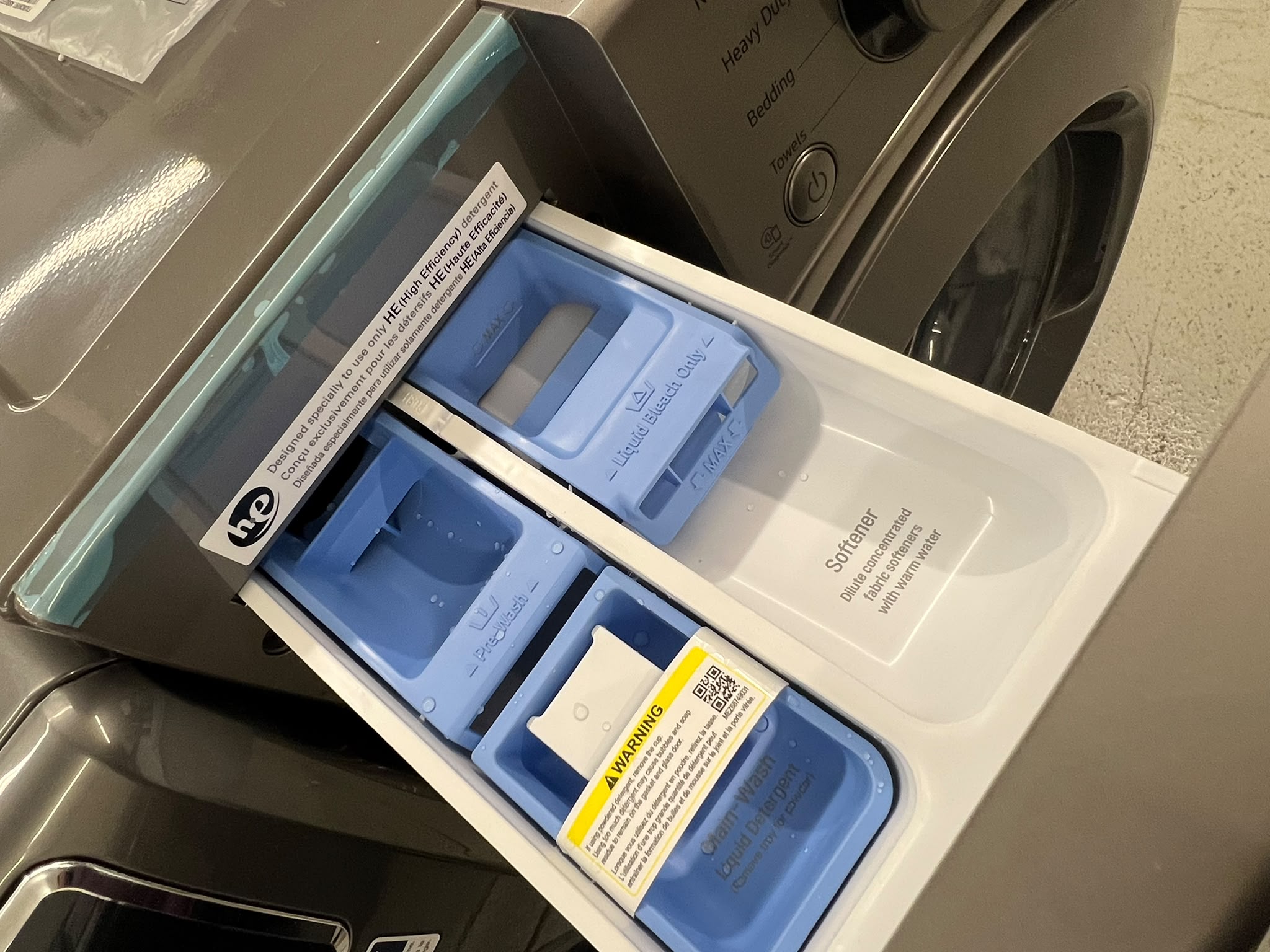 LG WM3400CV 5.2 Cu. Ft. Front Load Washer with ColdWash® | Graphite Steel – Image 4