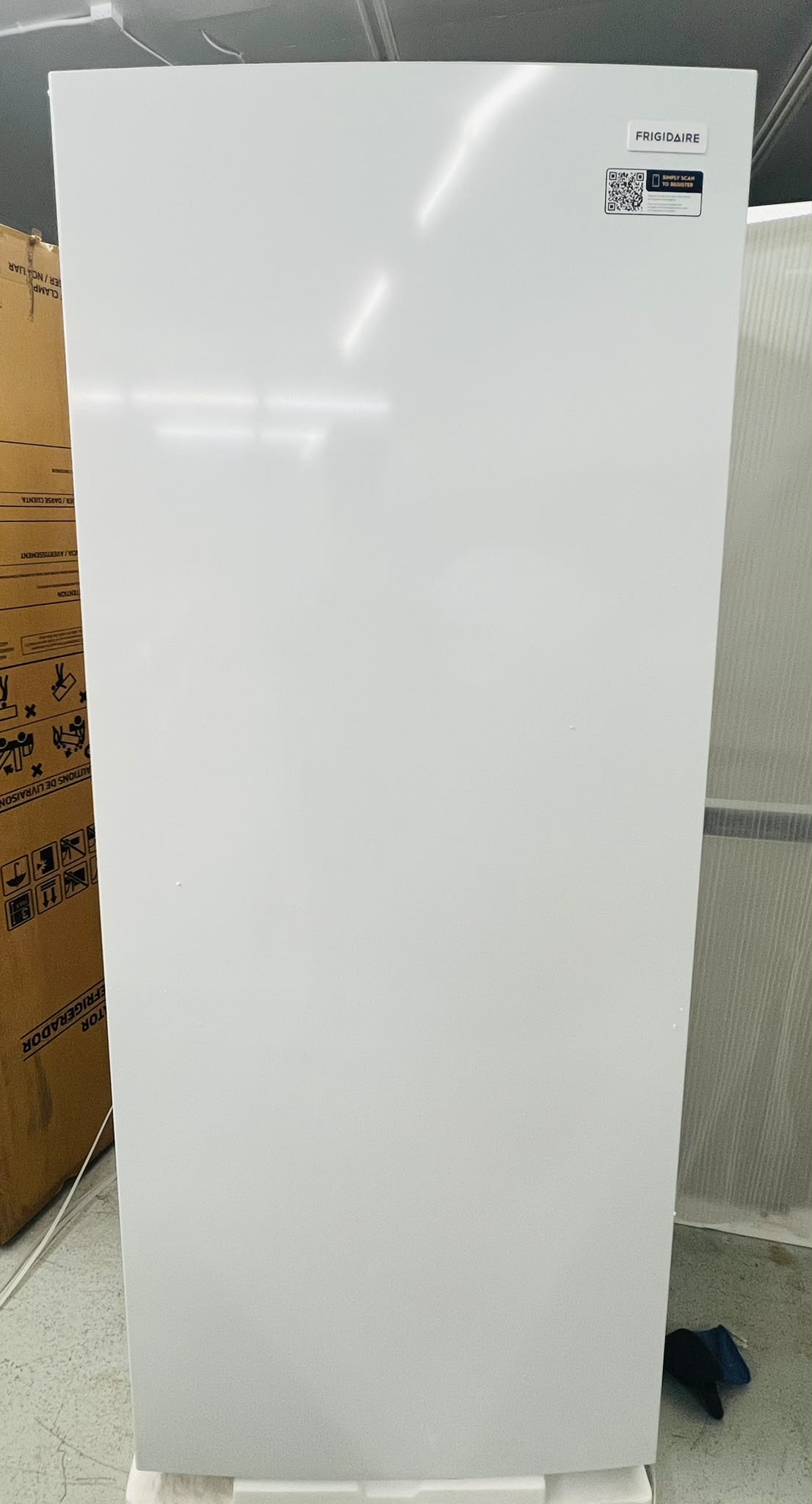 Frigidaire FFUE1326AW 13 Cu. Ft. Garage Ready Upright Freezer | White – Image 1