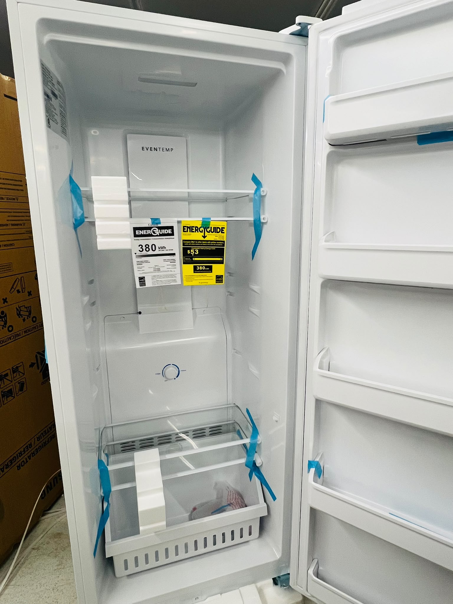 Frigidaire FFUE1326AW 13 Cu. Ft. Garage Ready Upright Freezer | White – Image 2