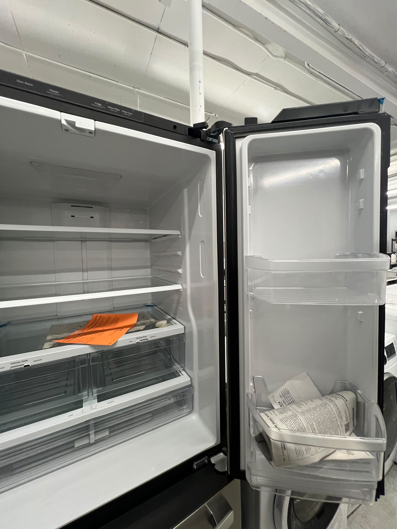 GE GNE25DYRLKFS 24.8 Cu. Ft. French Door Refrigerator | Stainless Steel – Image 2