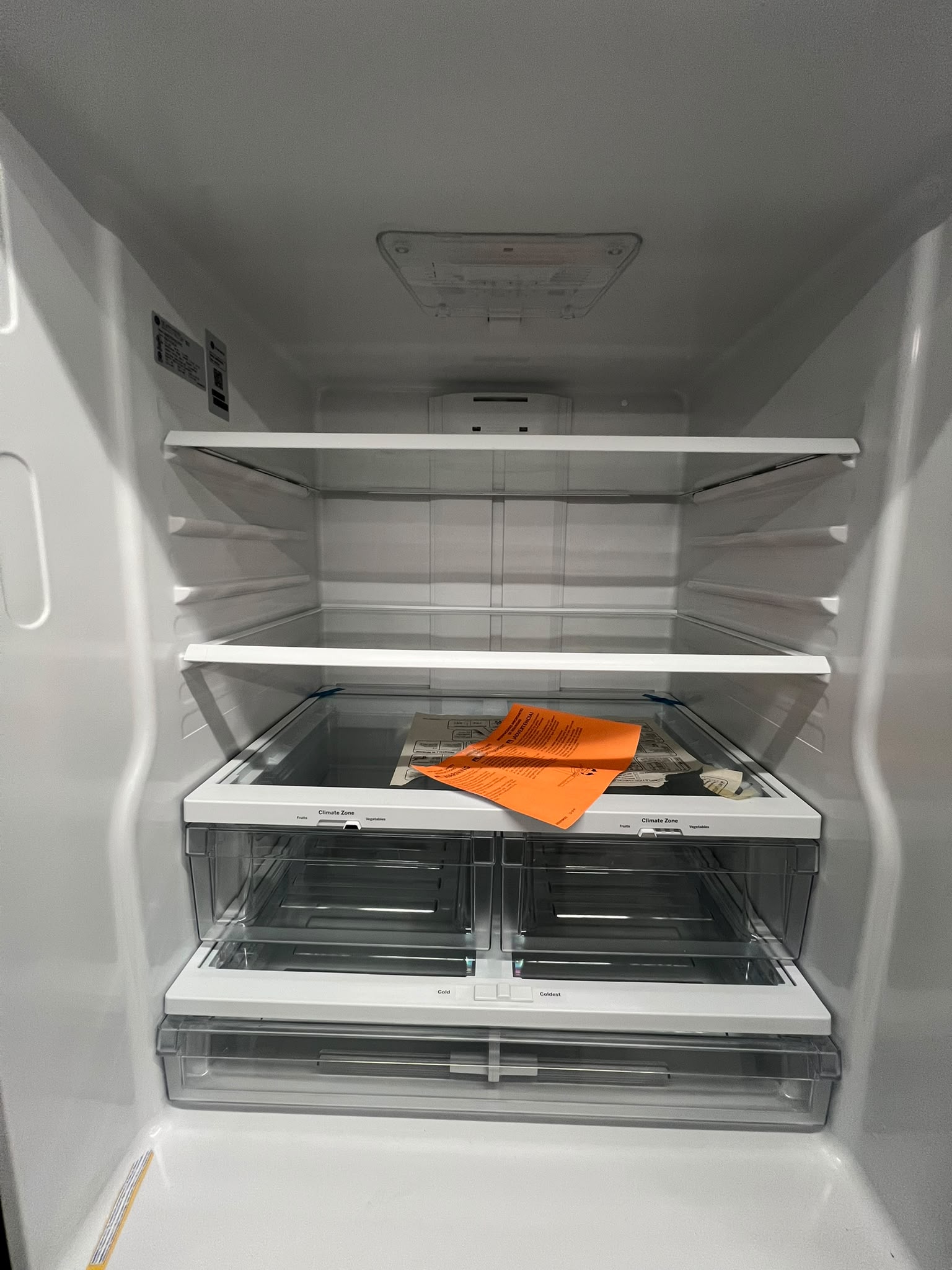 GE GNE25DYRLKFS 24.8 Cu. Ft. French Door Refrigerator | Stainless Steel – Image 4