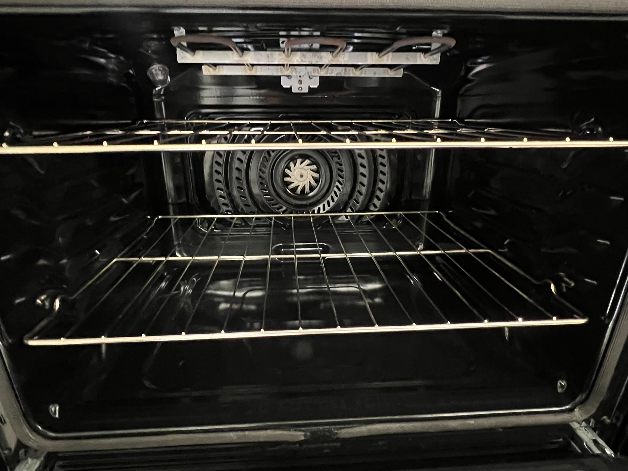 Frigidaire FCFE308CASF 30" 5.3 Cu. Ft. Front Control Electric Range | Stainless Steel – Image 4