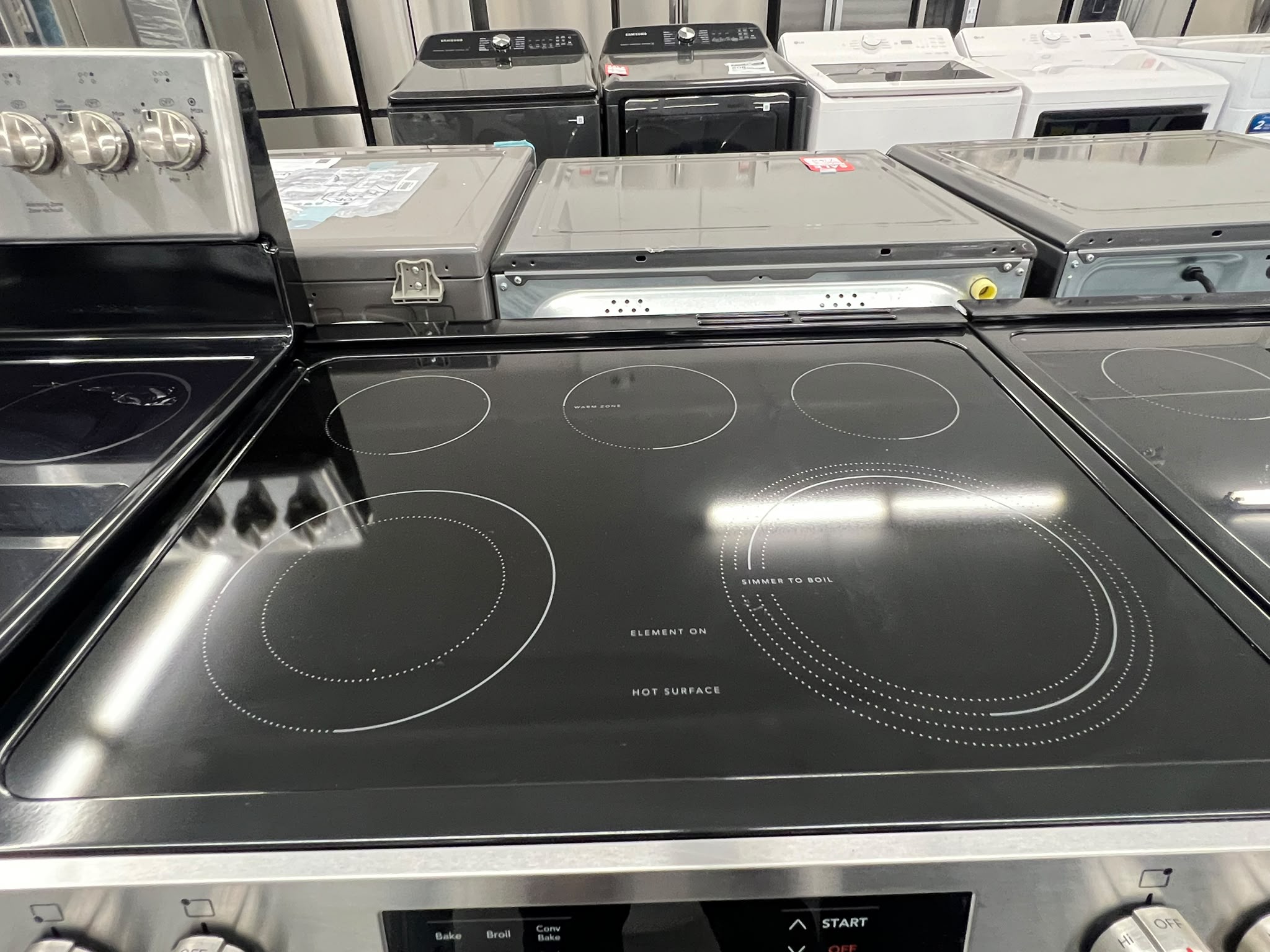 Frigidaire FCFE308CASF 30" 5.3 Cu. Ft. Front Control Electric Range | Stainless Steel – Image 5