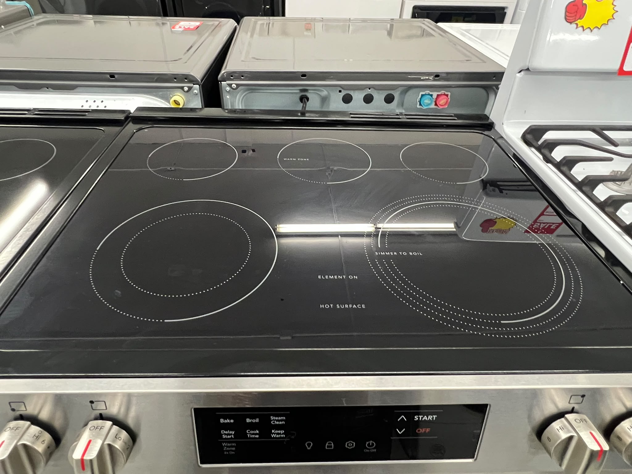 Frigidaire FCFE306CAS 30" 5.3 Cu. Ft. Front Control Electric Range | Stainless Steel – Image 5