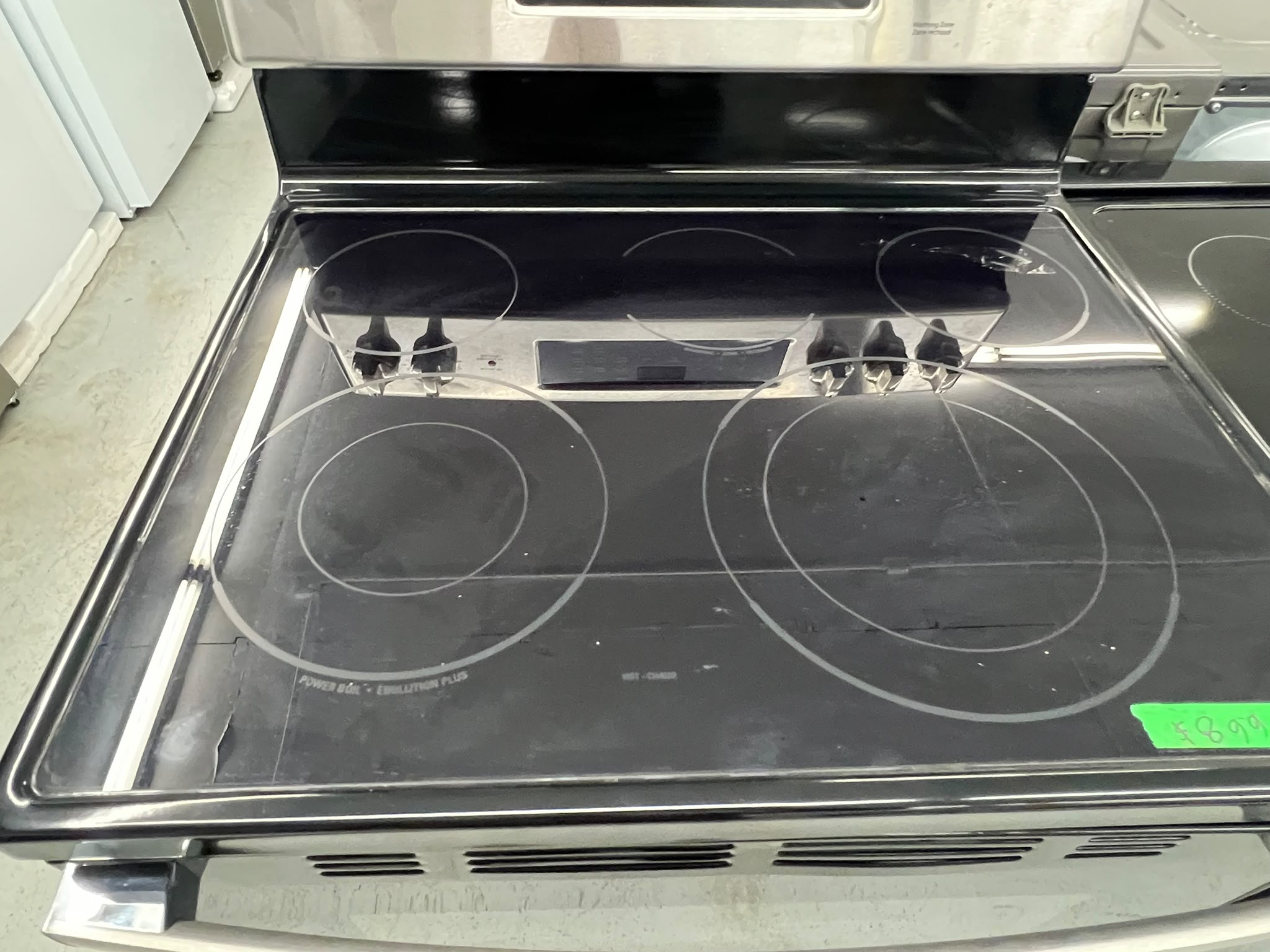 GE JCB840ST3SS 30" 5.0 Cu. Ft. Freestanding Electric Convection Range with Air Fry – Image 5
