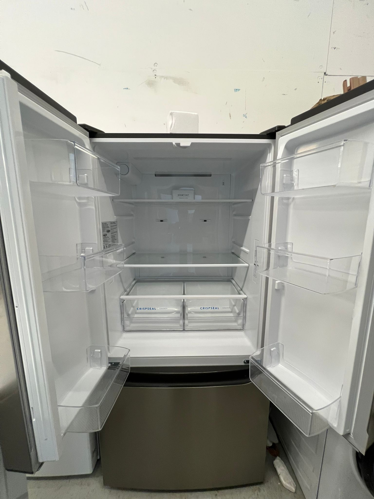 Frigidaire FRFG2033AV 19.8 Cu. Ft. 33" Counter-Depth French Door Refrigerator – Image 3