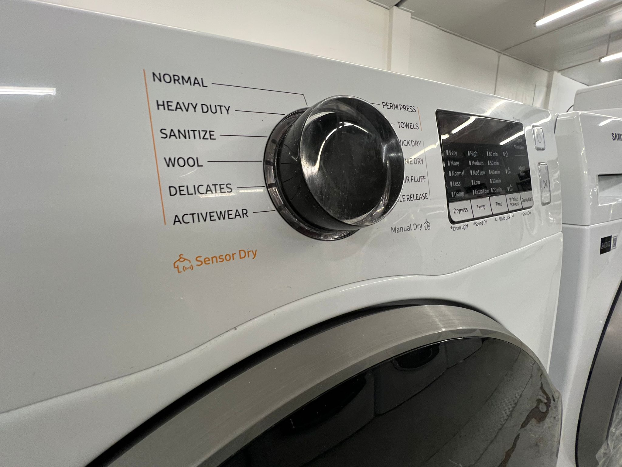 Samsung WW25B6800AW 2.9 Cu. Ft. Washer & DV25B6800EW 4.0 Cu. Ft. Electric Dryer Set – 24" – Image 2