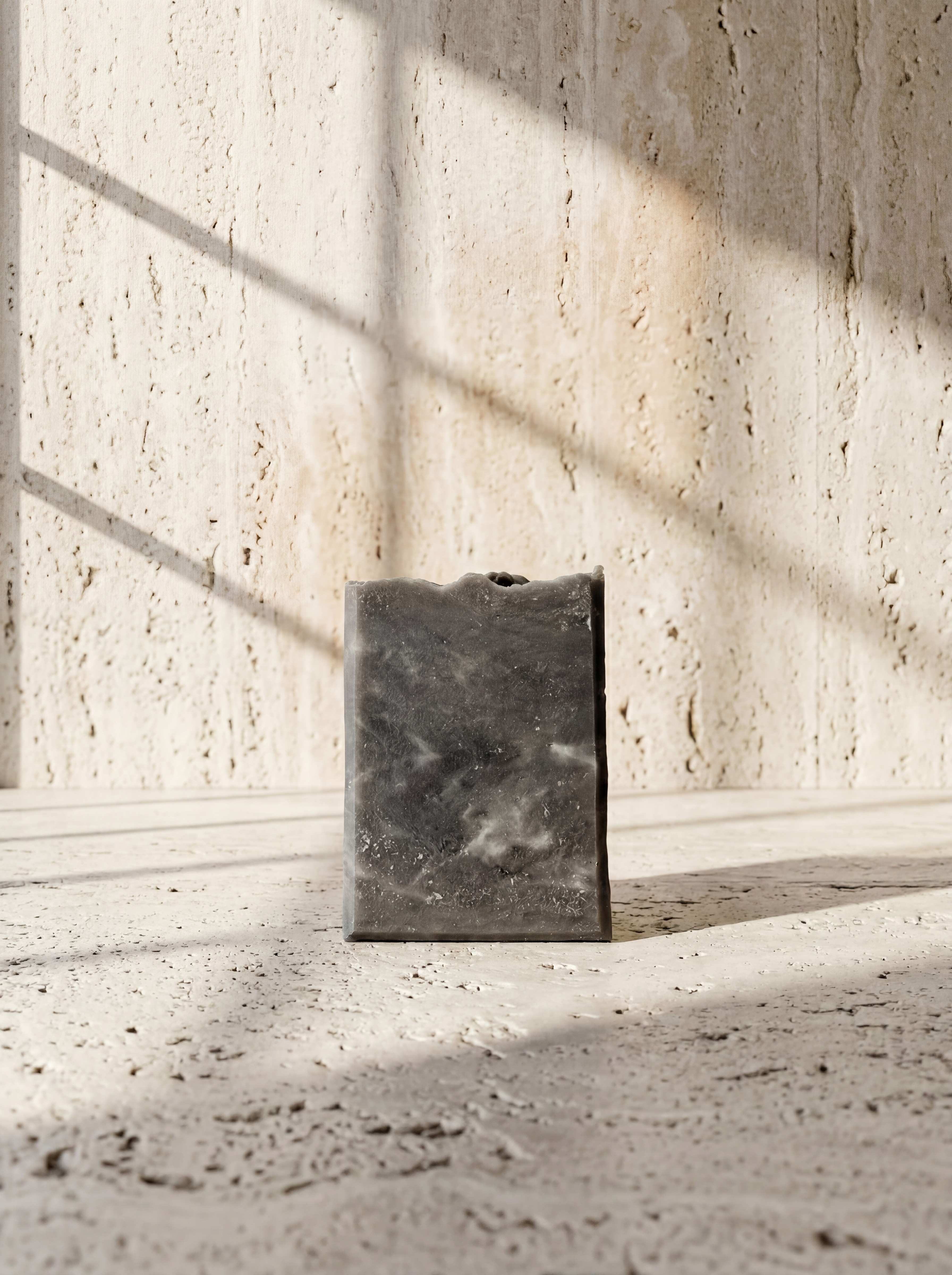 Charcoal & Turmeric Detox Treatment Bar – Image 1