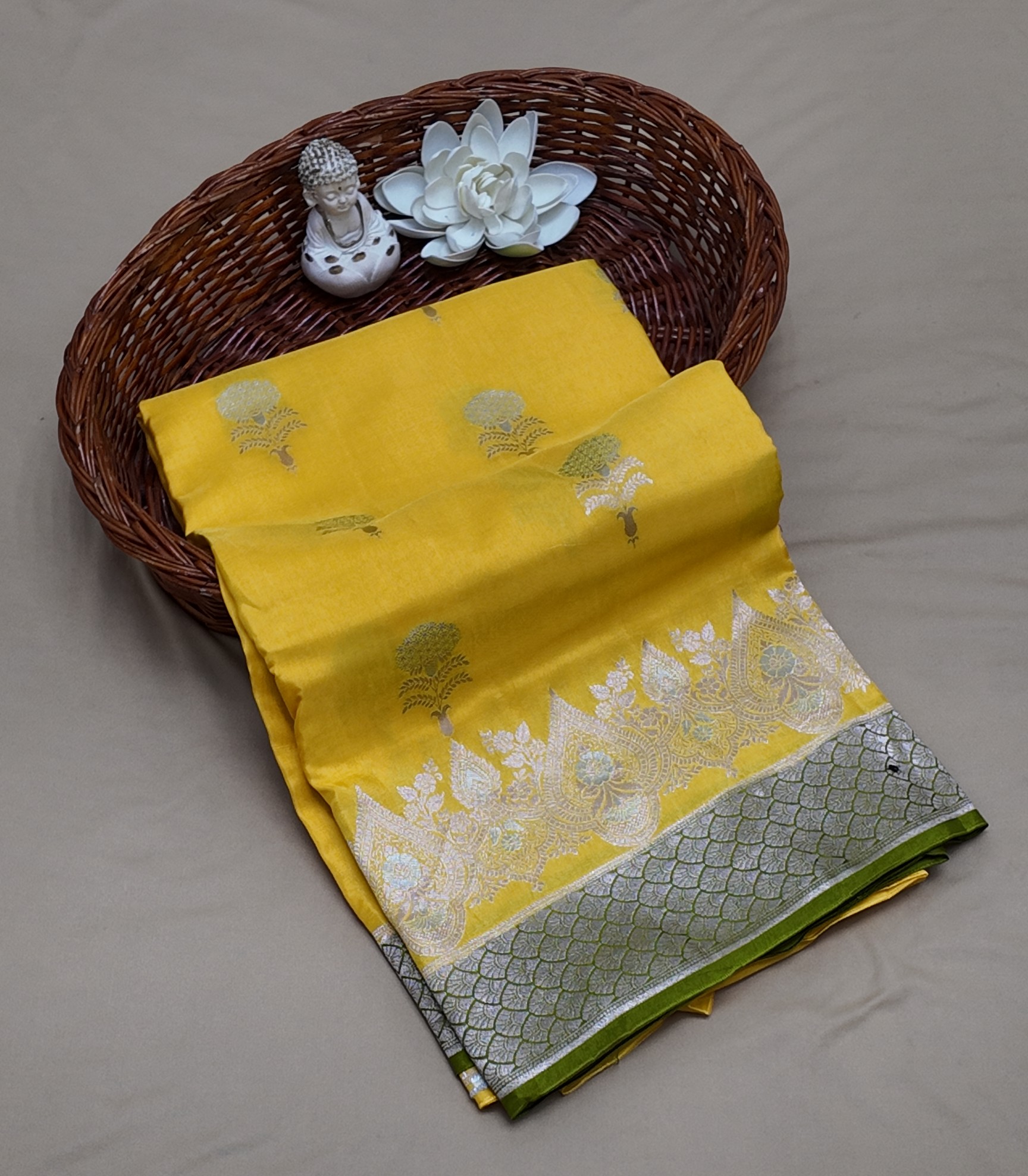 Village Tissue RS-VT-01  – Free Size, Mustard Yellow