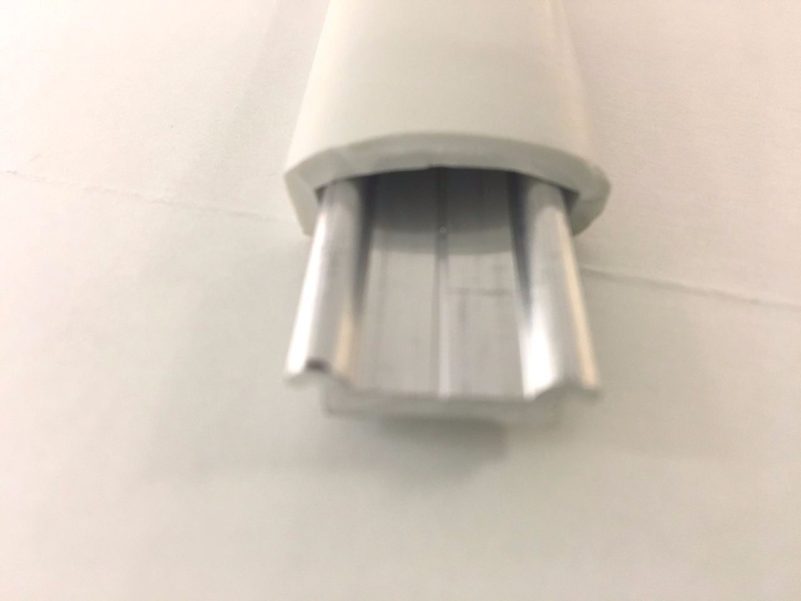 Sample 1″ Wide White RV Boat Camper Vinyl Trim Molding Flexible Screw Cover – Image 3